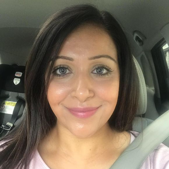 Meet your Posher, Neera - Picture 1 of 1